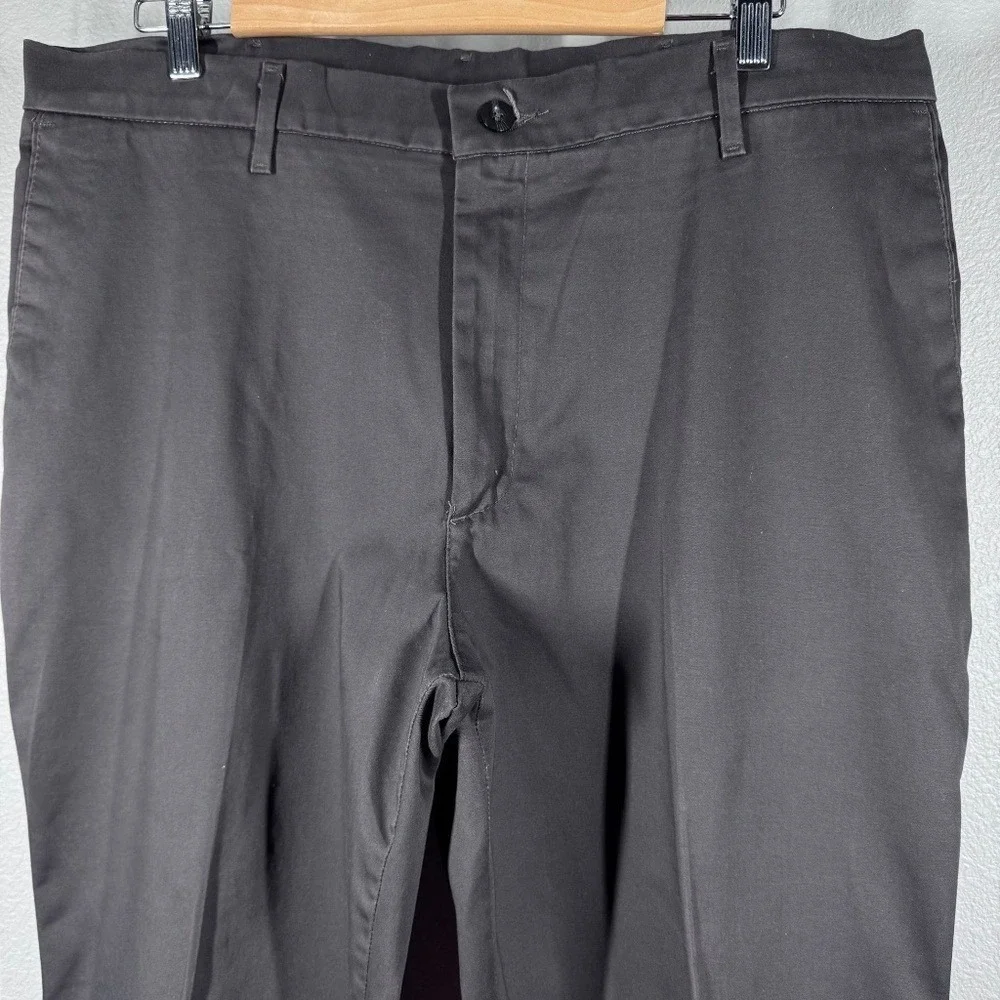 Wrangler Wrinkle Resistant Chinos Mens 38x32 Dark Grey Charcoal Pants‎